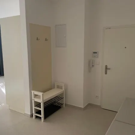 アパート Skau Dunajska Family Two Bedroom Old Town ブラチスラヴァ