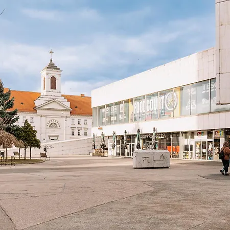 Skau Dunajska Family Two Bedroom Old Town Apartman *