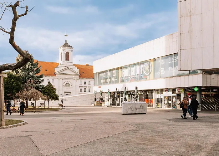 Skau Dunajska Family Two Bedroom Old Town Apartman *